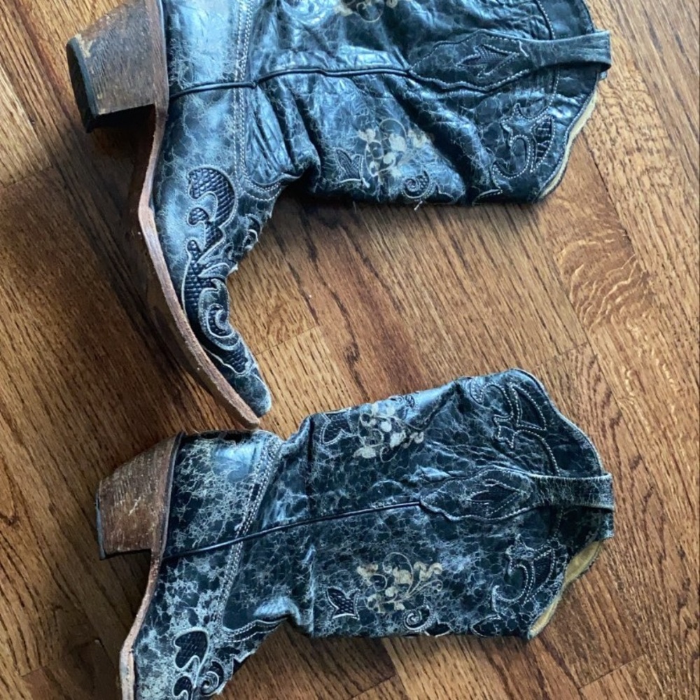 Corral Cowboy Boots  8